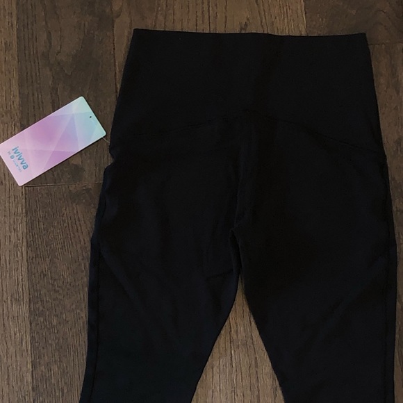 Black Ivivva by Lululemon Nulu Strong Spirit Pant - Picture 8 of 14